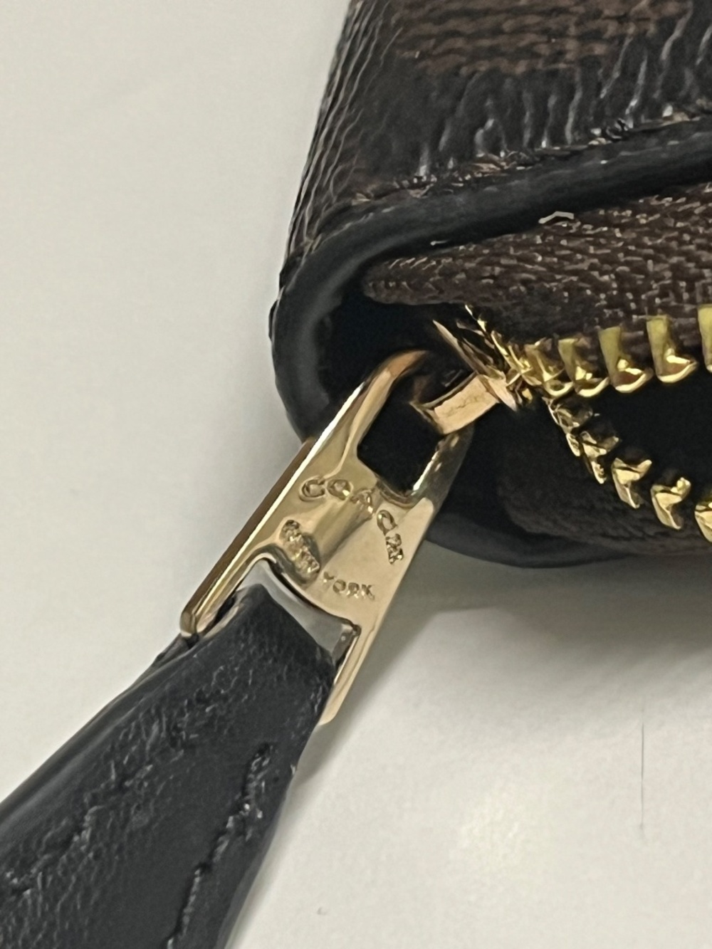 NWOT Coach black and brown leather wallet - Picture 7 of 8